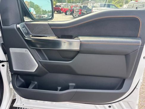 Used 2021 Ford F150 Platinum AWD/4WD image 14
