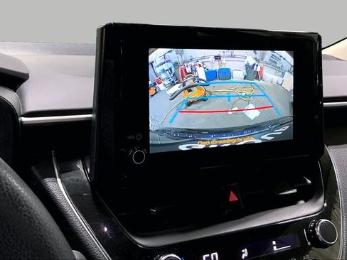Used 2023 Toyota Corolla LE FWD image 27