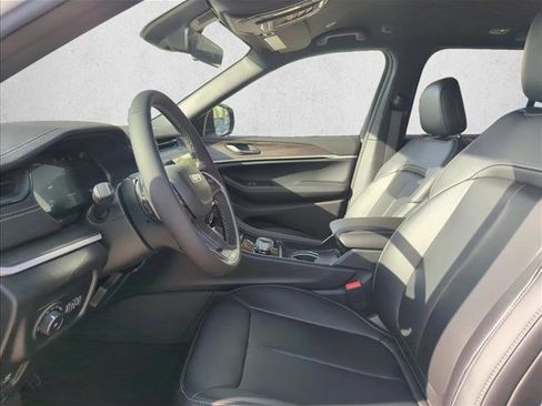 New 2026 Jeep Grand Cherokee Limited image 3