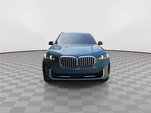 Used 2024 BMW X5 xDrive40i w/ Premium Package image 3