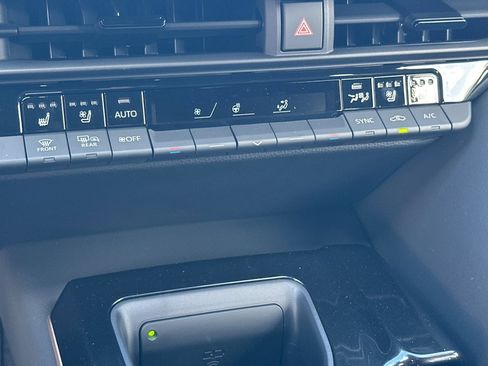 New 2025 Toyota Crown Signia image 23