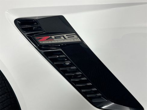 Used 2015 Chevrolet Corvette Z06 image 28