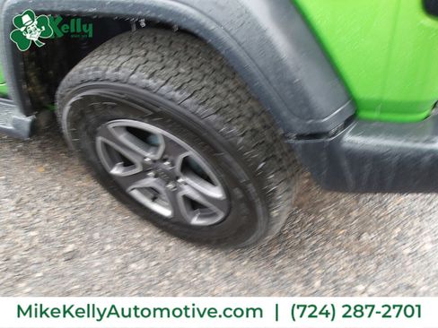 Used 2018 Jeep Wrangler Unlimited Sport S image 3