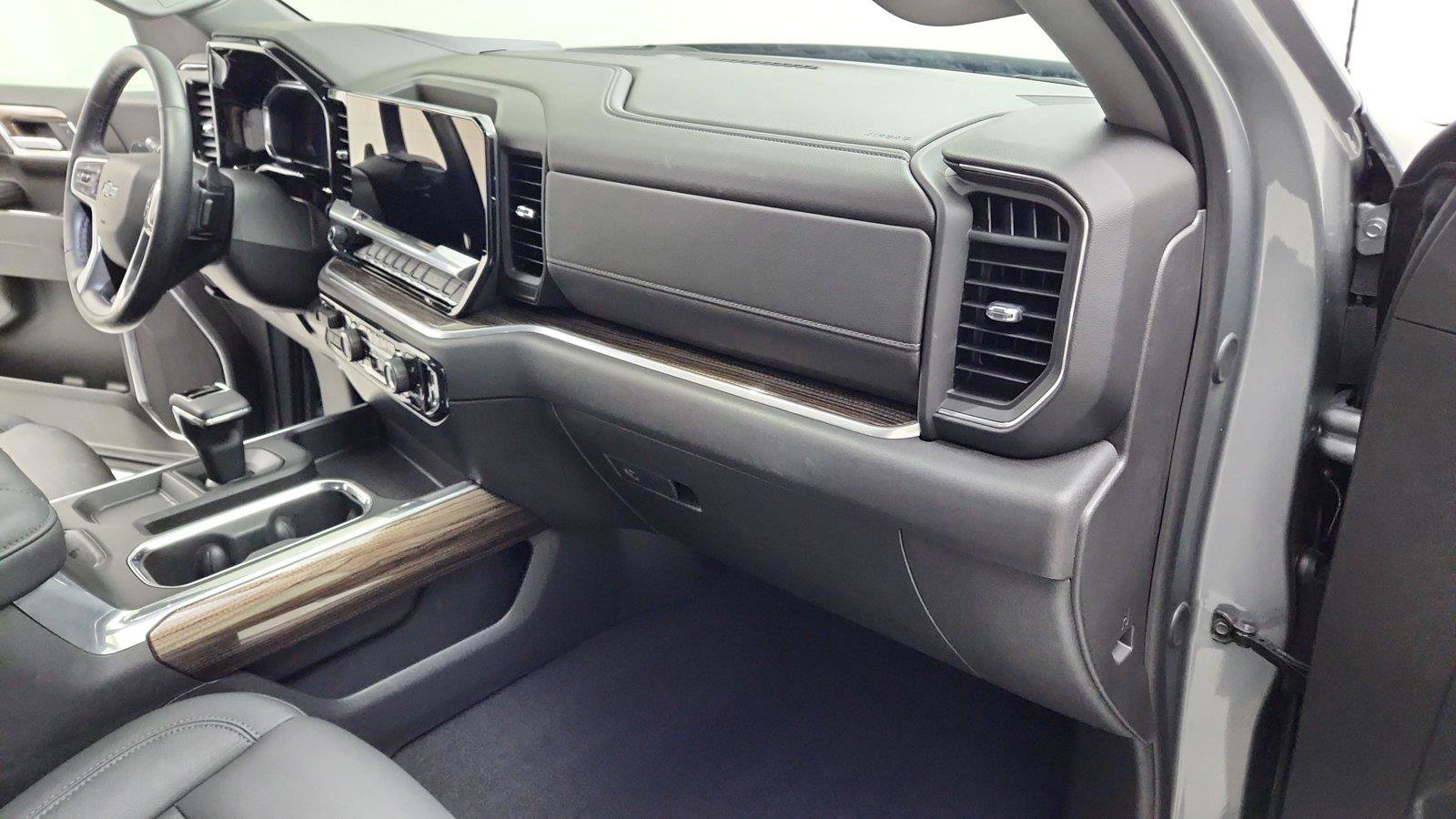 Used 2026 Chevrolet Silverado 1500 RST w/ Convenience Package II AWD/4WD image 56