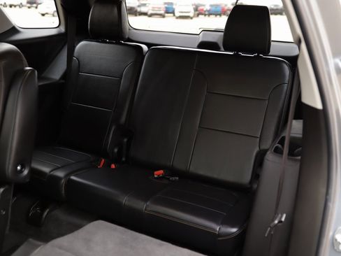 Used 2018 Chevrolet Traverse Premier w/ Driver Confidence II Package image 31