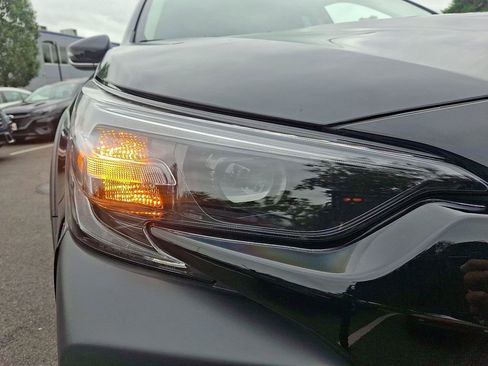 Certified 2025 Subaru Outback Premium image 9