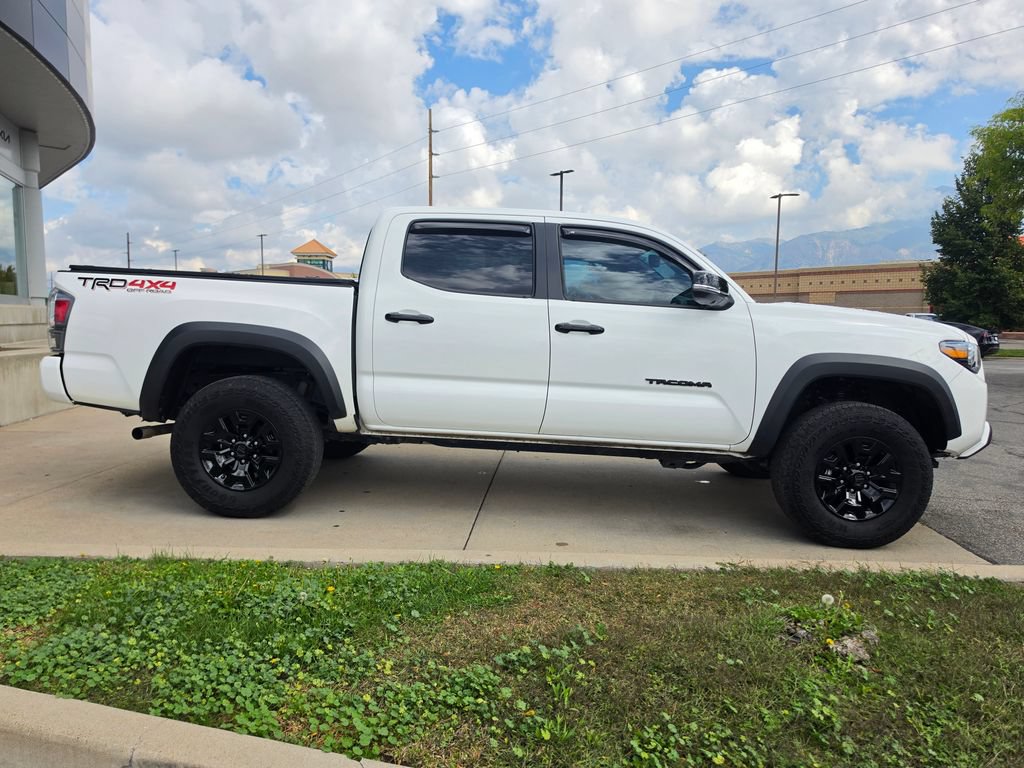 Used 2023 Toyota Tacoma TRD Off-Road w/ Advanced Technology Package AWD/4WD image 4