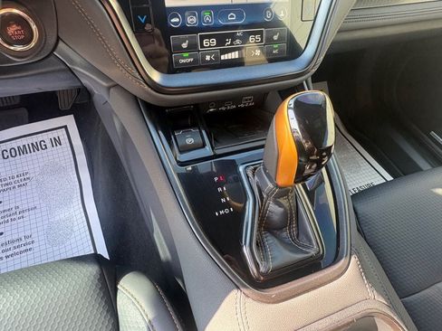 Used 2025 Subaru Outback Wilderness w/ Wilderness Package AWD/4WD image 17