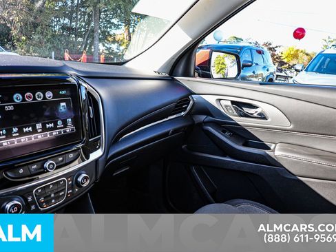 Used 2019 Chevrolet Traverse LT w/ LPO, Floor Liner Package image 42