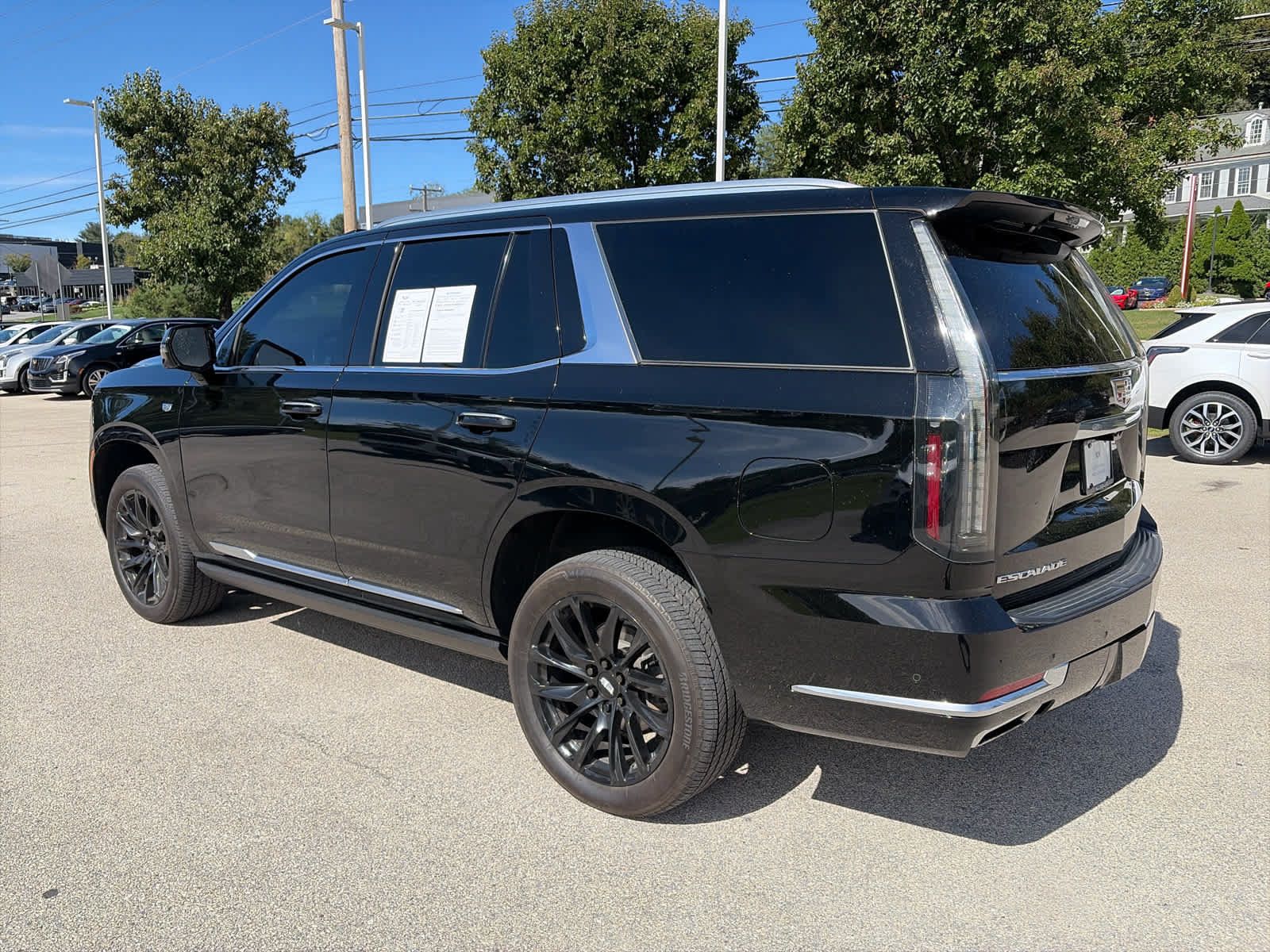 Certified 2025 Cadillac Escalade Premium Luxury w/ Touring Package AWD/4WD image 2