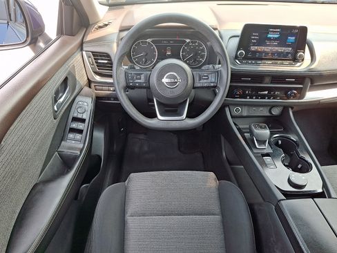 Used 2023 Nissan Rogue SV AWD/4WD image 12