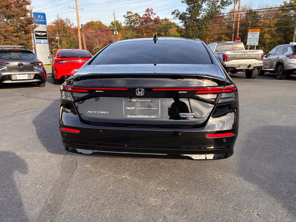 Used 2025 Honda Accord Touring image 6