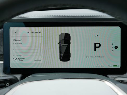 Used 2023 Rivian R1S Launch Edition image 21