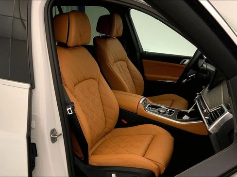 New 2026 BMW X5 xDrive50e w/ Climate Comfort Package image 7