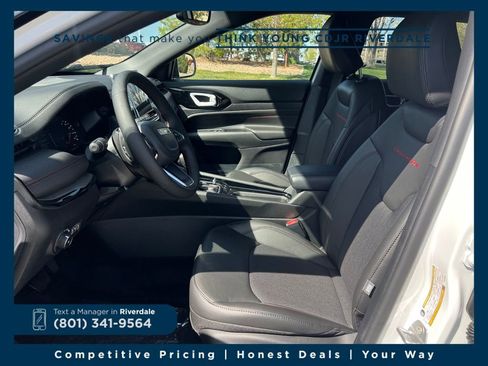 New 2026 Jeep Compass Trailhawk image 9