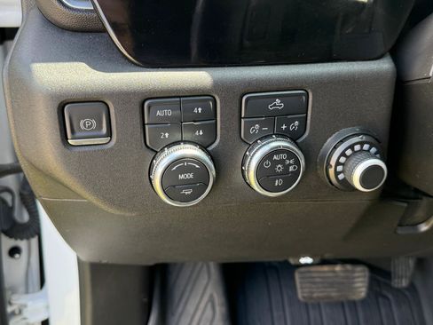 Used 2023 GMC Sierra 1500 Elevation AWD/4WD image 17