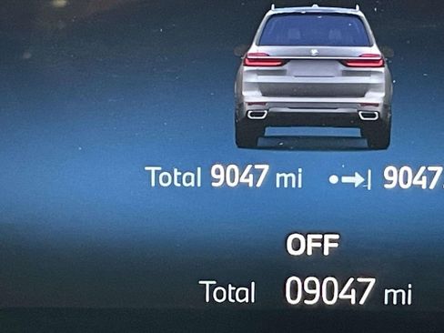 Used 2025 BMW X7 xDrive40i image 26