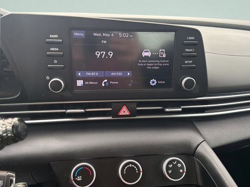 Used 2023 Hyundai Elantra SE FWD image 20