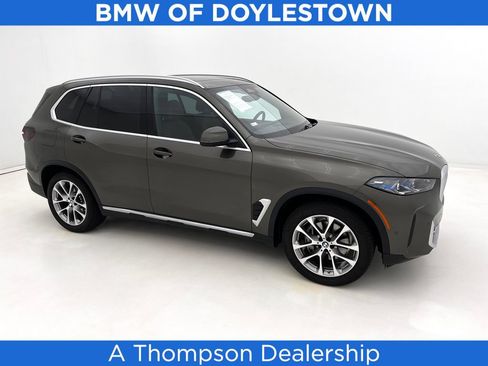 Used 2024 BMW X5 xDrive40i w/ Premium Package AWD/4WD image 1