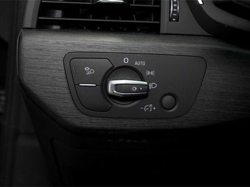 Used 2019 Audi A4 2.0T Premium w/ Convenience Package image 18