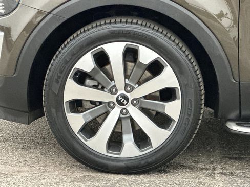 Used 2021 Kia Telluride S image 25