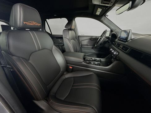 Certified 2025 Honda Pilot TrailSport image 37