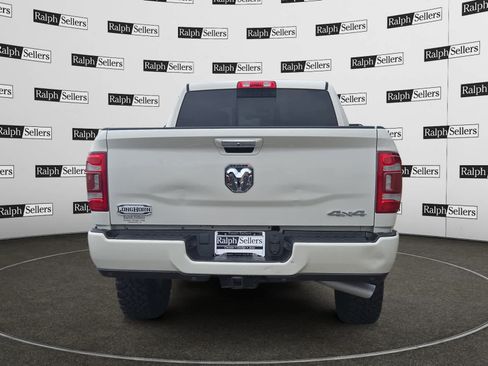 Used 2022 RAM 2500 Limited AWD/4WD image 4