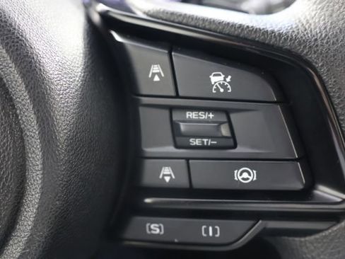 Used 2024 Subaru Crosstrek 2.0i Premium AWD/4WD image 12