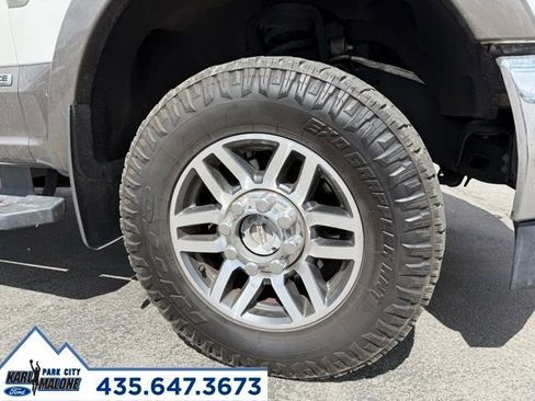 Used 2019 Ford F350 Lariat w/ Lariat Value Package AWD/4WD image 10