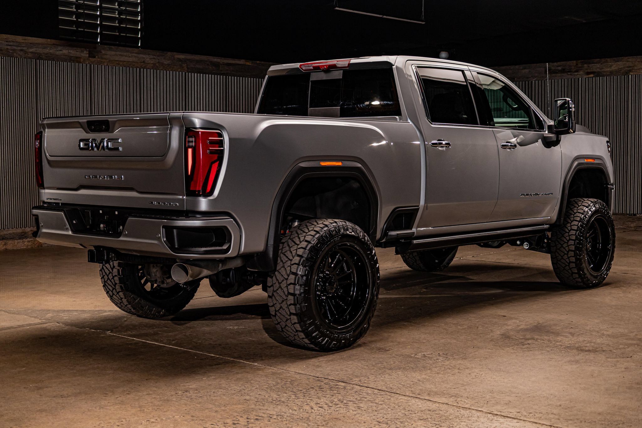 Used 2026 GMC Sierra 3500 Denali w/ Denali Reserve Package AWD/4WD image 11