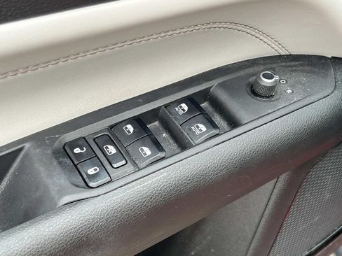 Used 2023 Jeep Compass Limited AWD/4WD image 15