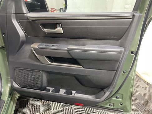 Used 2022 Toyota Tundra SR5 w/ SR5 Convenience Package image 12