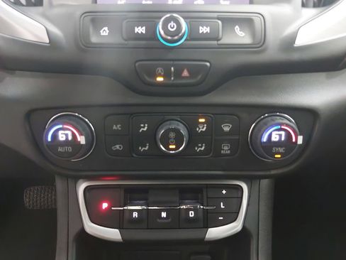 Used 2023 GMC Terrain SLE w/ Driver Convenience Package image 36