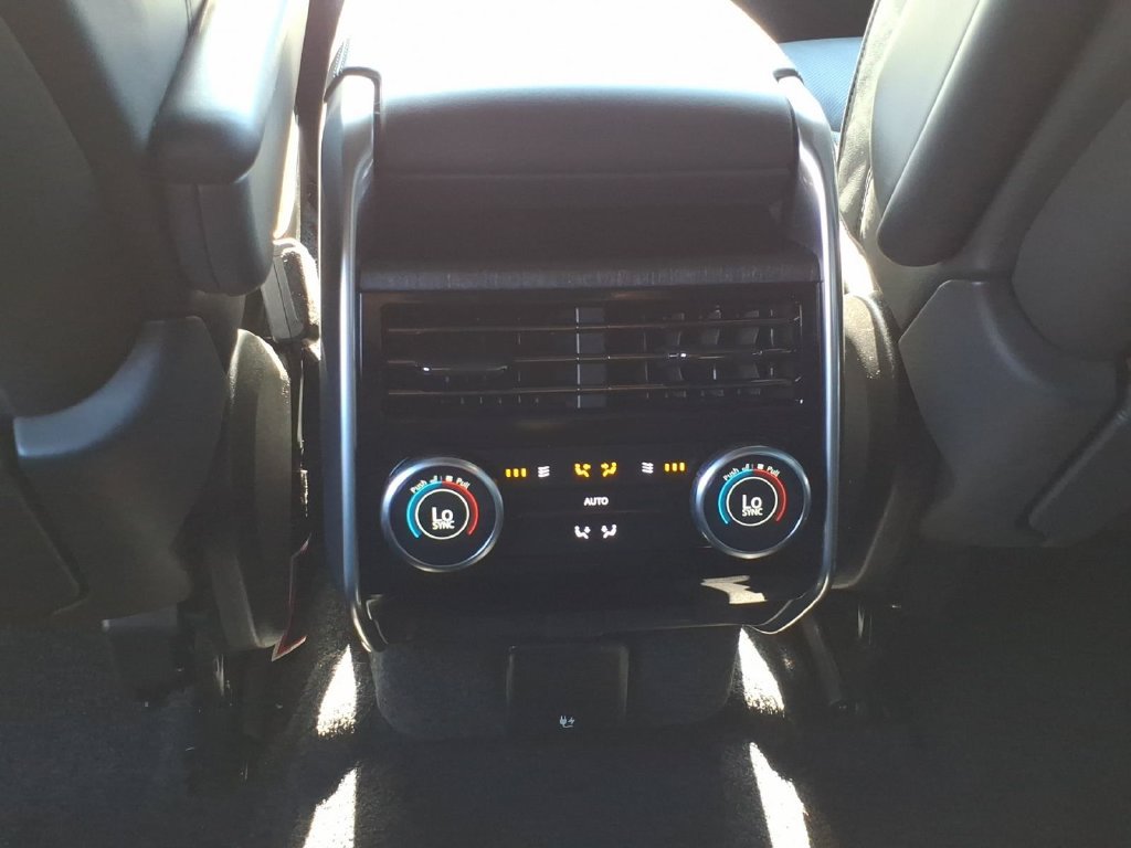 Used 2024 Land Rover Range Rover Autobiography AWD/4WD image 12