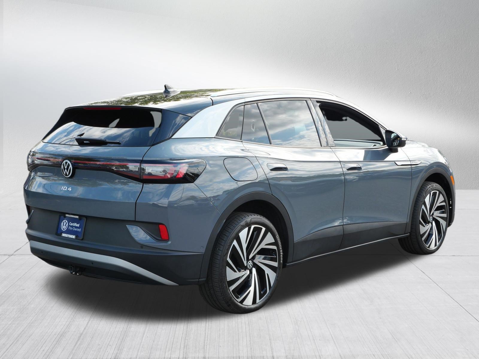 Certified 2025 Volkswagen ID.4 Pro S Plus AWD/4WD image 7