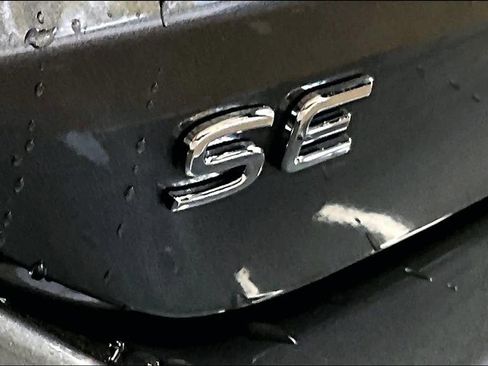 New 2026 Volkswagen Tiguan SE image 26