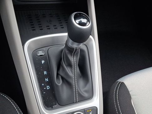 New 2026 Hyundai Venue SEL image 17