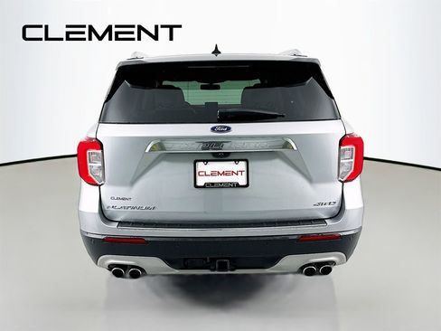 Certified 2021 Ford Explorer Platinum w/ Equipment Group 601A image 8