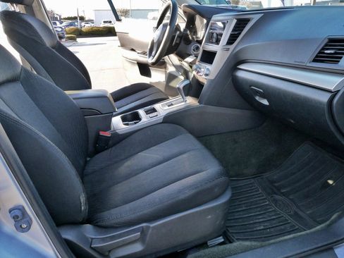 Used 2012 Subaru Outback 2.5i w/ Alloy Wheel Pkg image 11