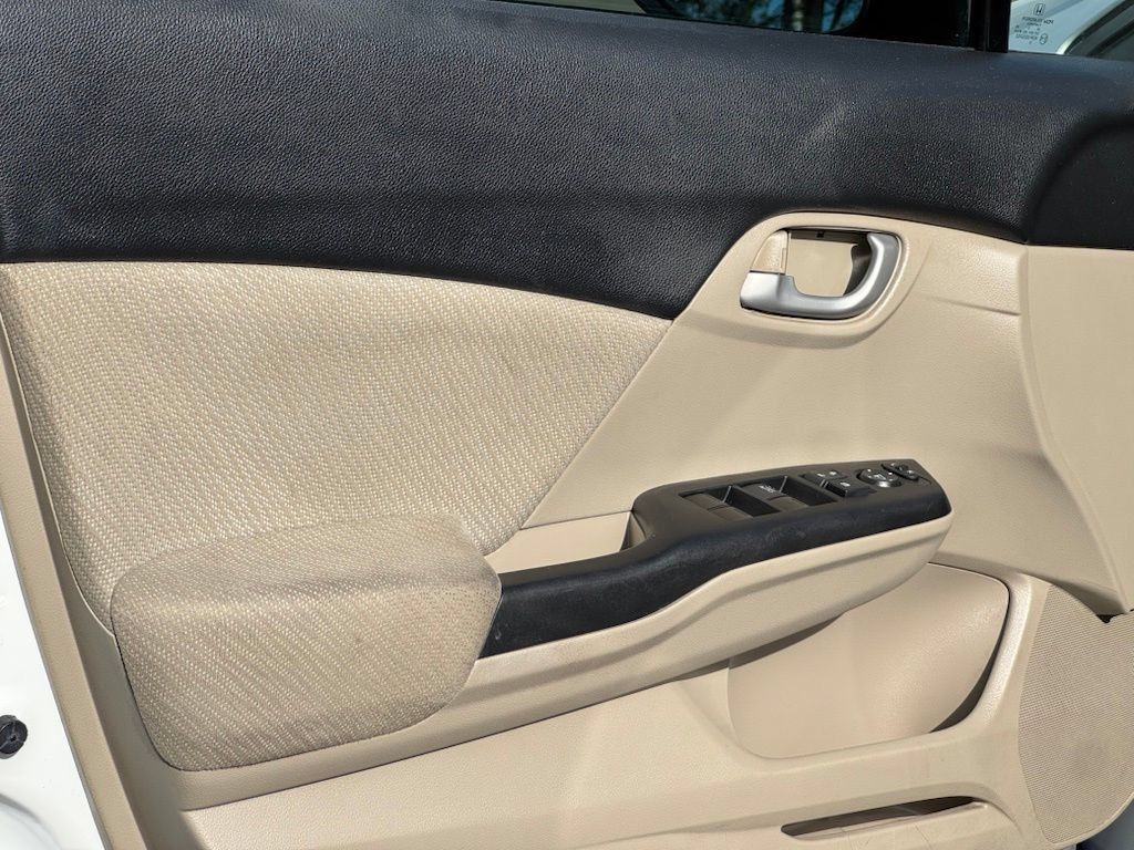 Used 2013 Honda Civic LX image 7