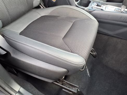 Used 2023 Subaru Forester Premium AWD/4WD image 18