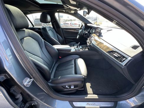 Used 2018 BMW 530i xDrive image 13
