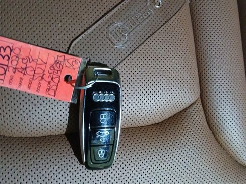 Used 2020 Audi Q8 Prestige image 42