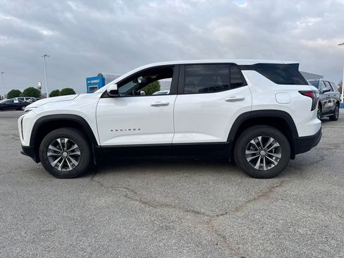 Used 2026 Chevrolet Equinox LT w/ Convenience Package II image 3