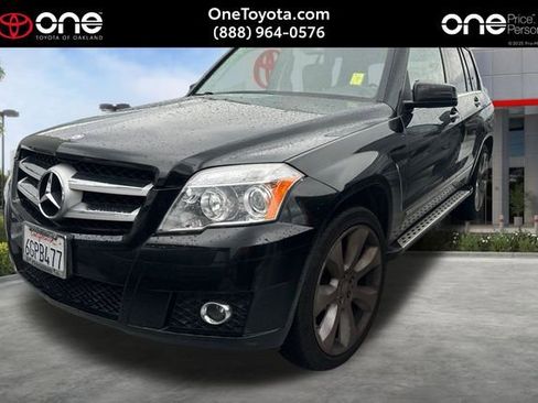 Used 2010 Mercedes-Benz GLK 350 4MATIC image 1
