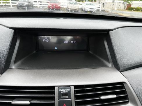 Used 2011 Honda Accord EX-L image 14