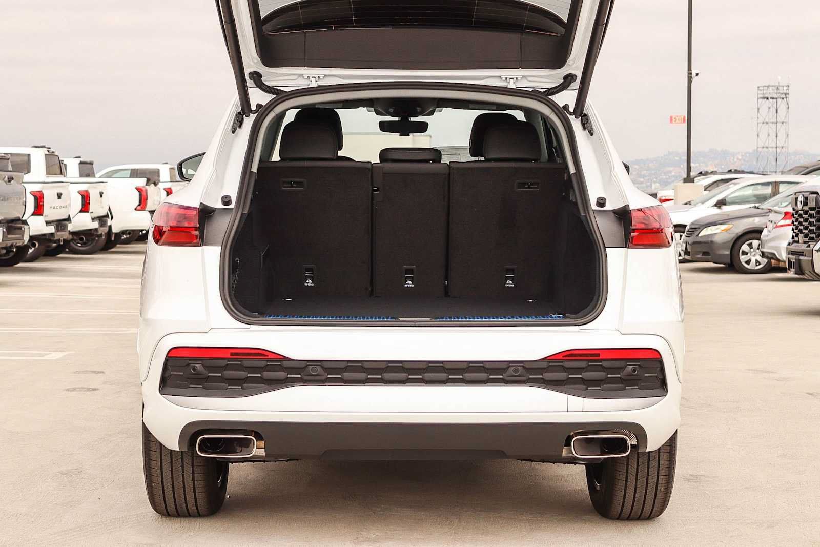 New 2026 Audi Q5 Premium AWD/4WD image 36