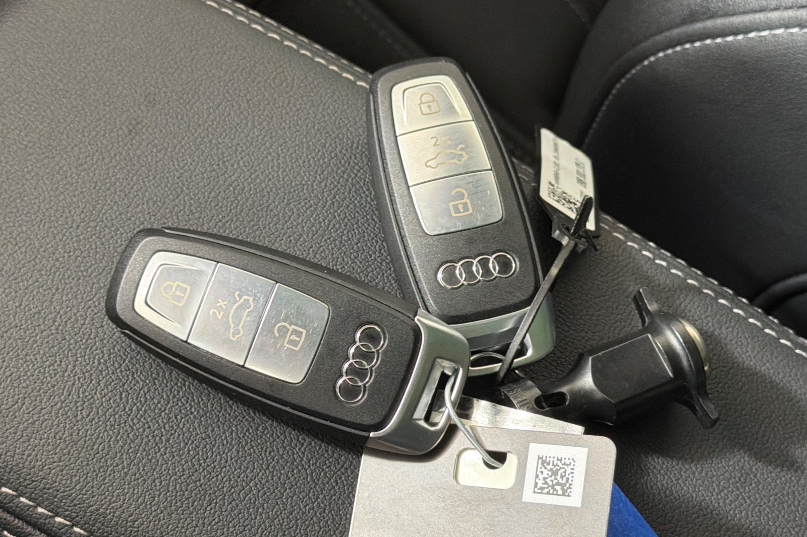 Certified 2024 Audi Q4 e-tron Premium Plus AWD/4WD image 25
