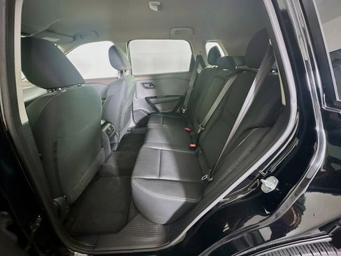 Used 2023 Nissan Rogue S image 28