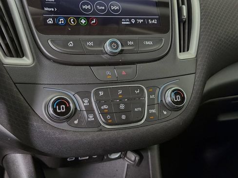 Used 2023 Chevrolet Malibu LT FWD image 19